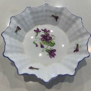 Shelley China violets pattern